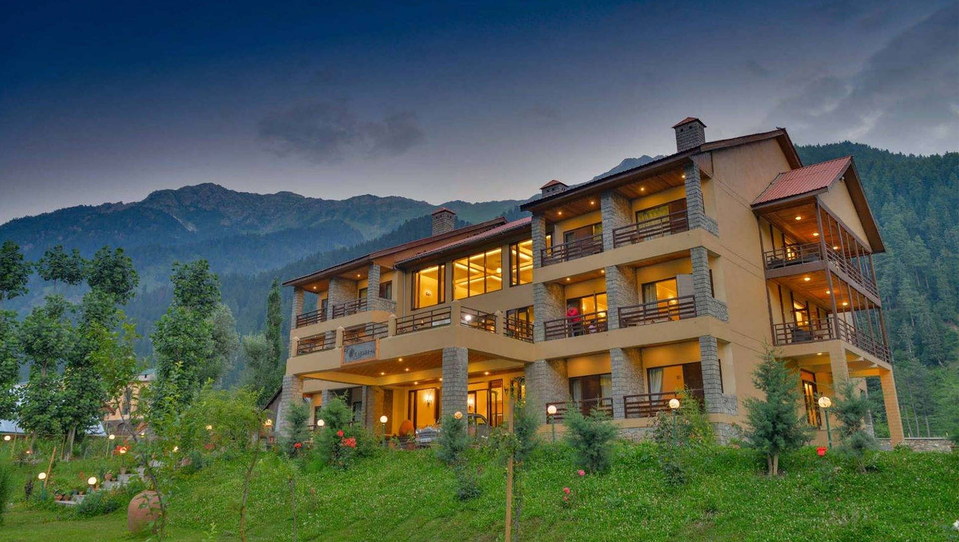 Heevan Villas side exterior