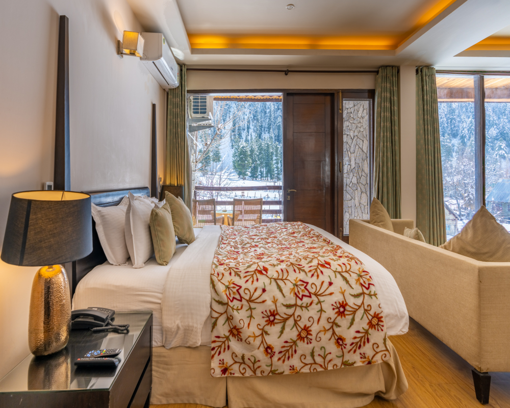 Luxury Suites with Balcony