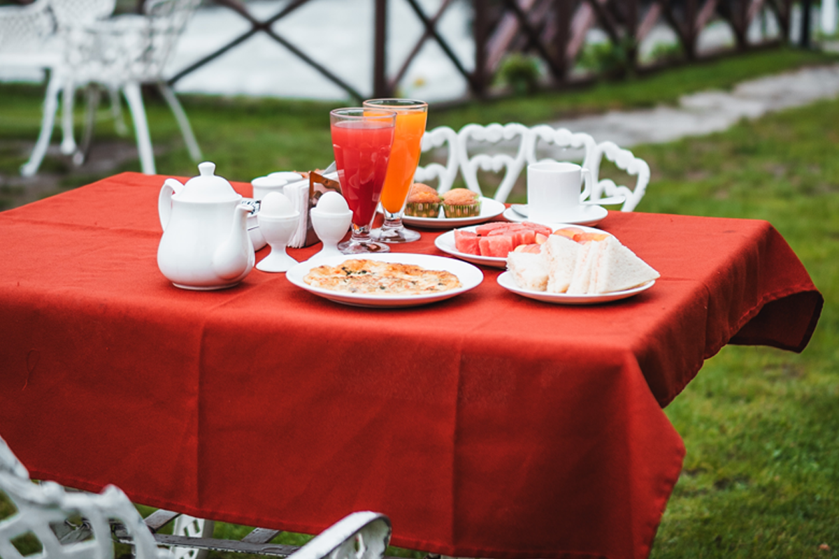 Alfresco by the Lidder at Hotel Heevan Pahalgam