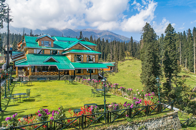 Heevan Retreat Gulmarg