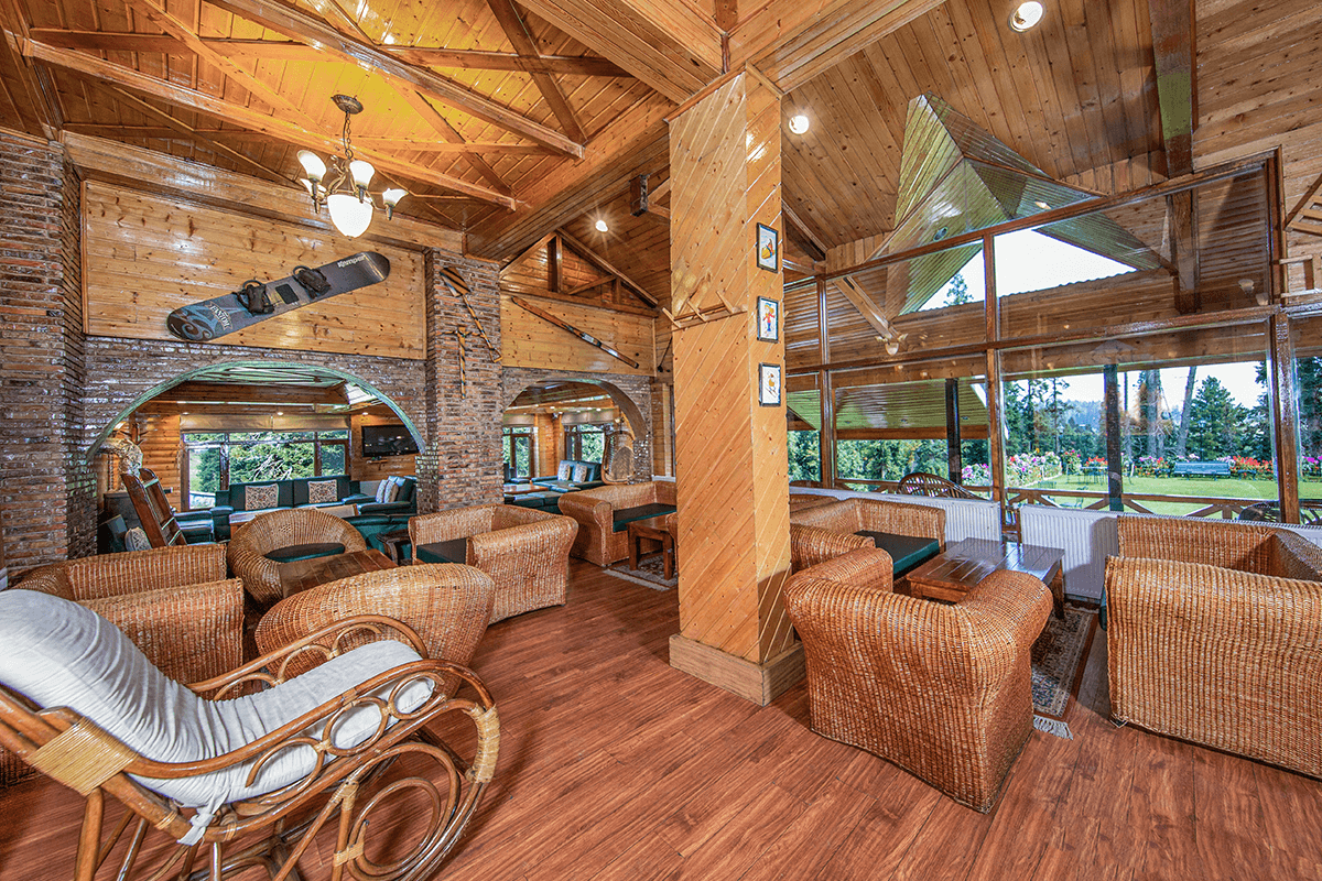 The Lounge at Heevan Retreat Gulmarg